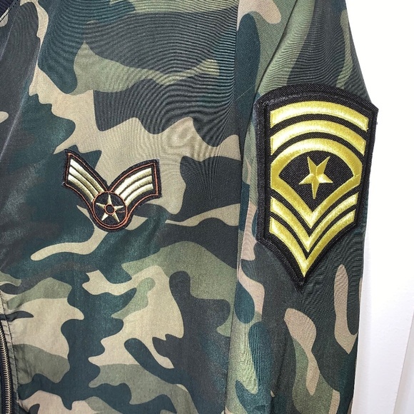 City of Angels Women's Army Bomber Jacket Zip front Lightweight Green Size Small - Picture 11 of 16